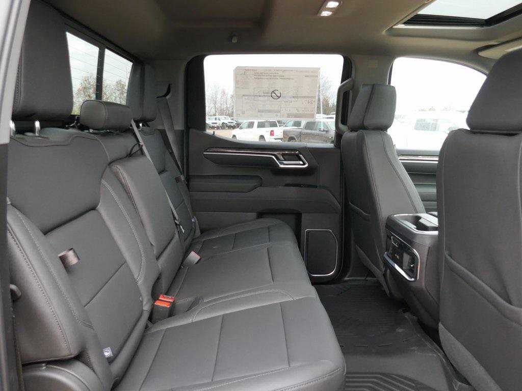 New 2026 Chevrolet Silverado 1500 LTZ w/ LTZ Premium Package image 12