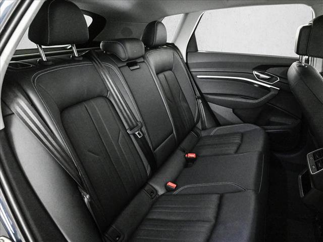 Certified 2024 Audi Q8 e-tron Premium Plus w/ Premium Plus Package image 21