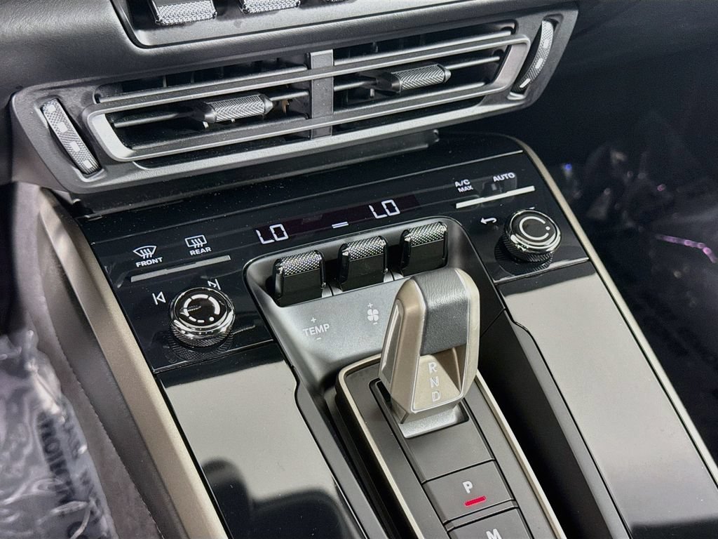Certified 2025 Porsche 911 Turbo S AWD/4WD image 16