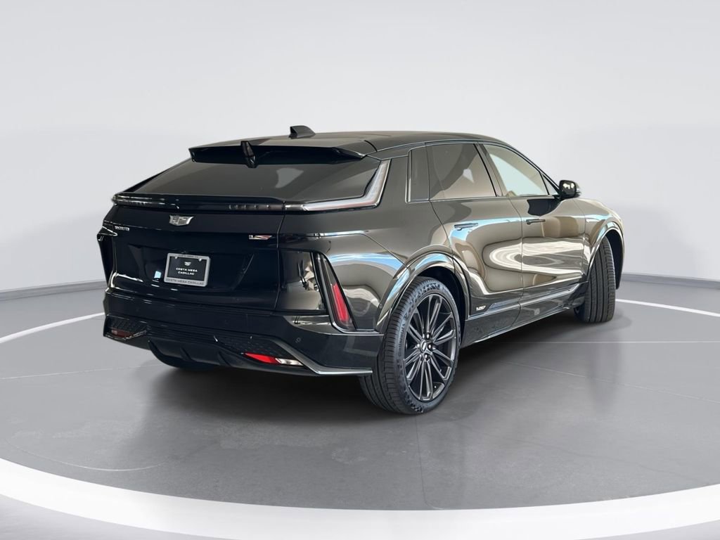 New 2026 Cadillac Lyriq V image 3