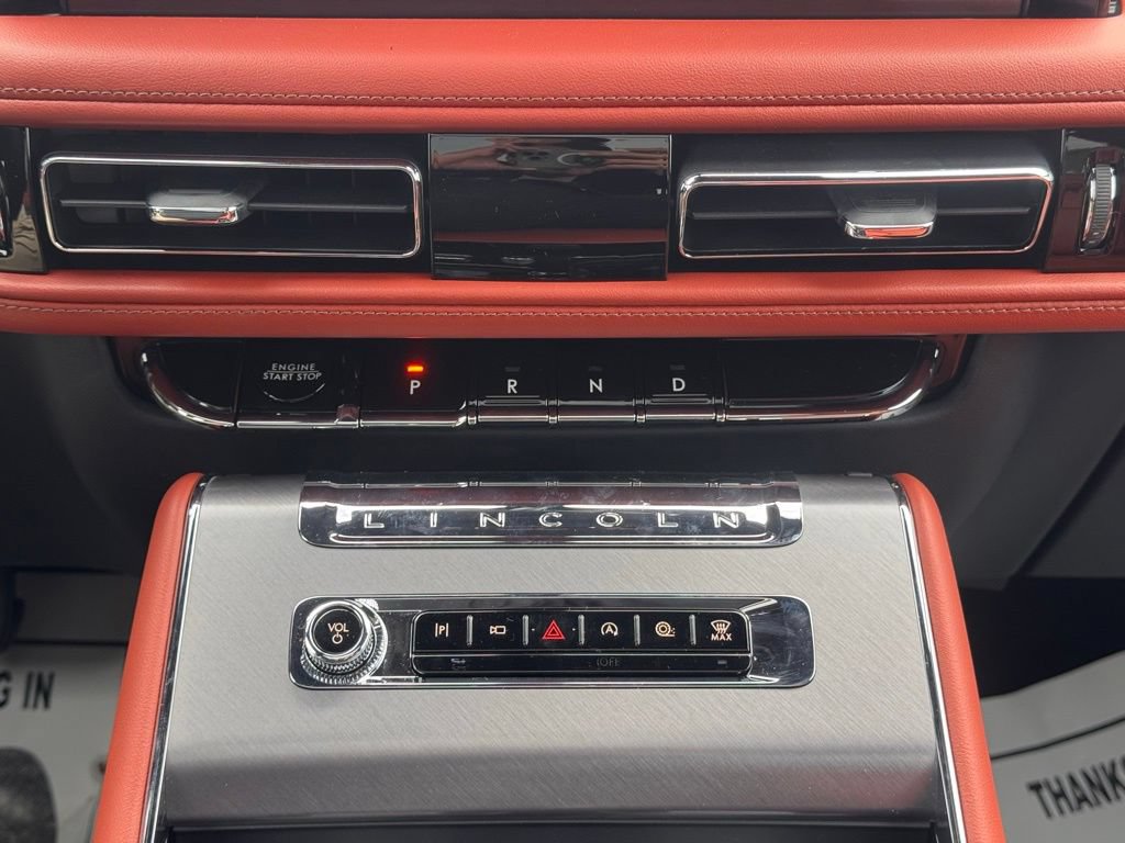 New 2026 Lincoln Aviator Reserve w/ Jet Appearance Package AWD/4WD image 19