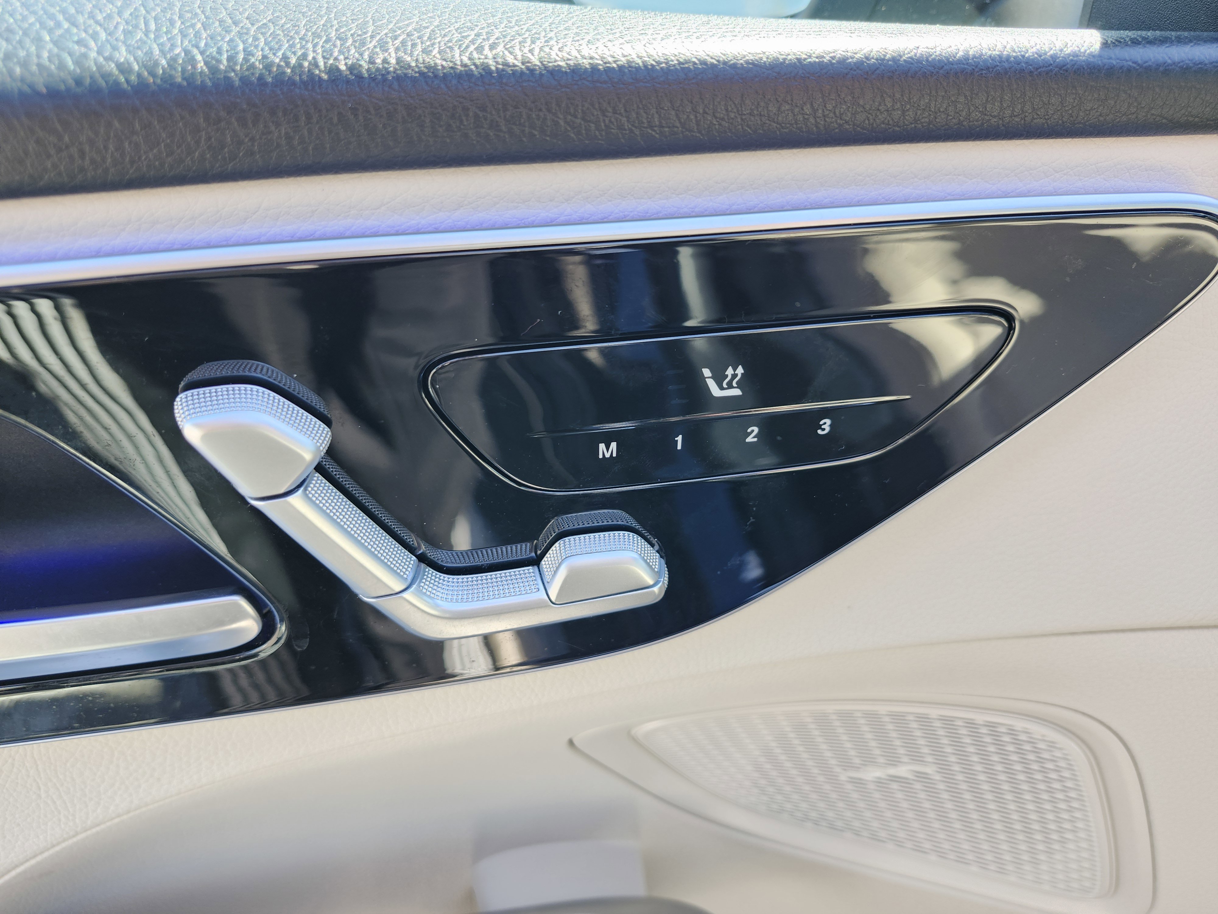 Used 2022 Mercedes-Benz C 300 4MATIC Sedan image 30