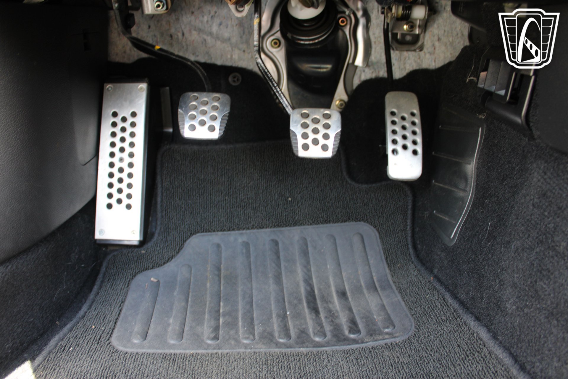 Used 2006 Nissan 350Z Touring RWD image 16