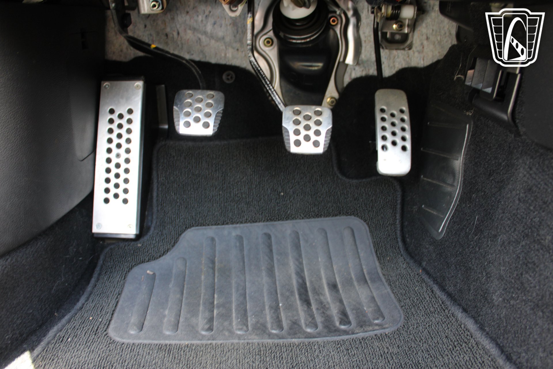Used 2006 Nissan 350Z Touring RWD image 16