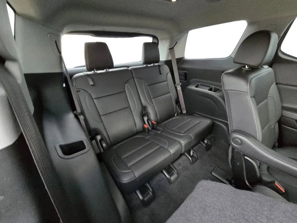 Used 2022 GMC Acadia SLT w/ Preferred Package image 29