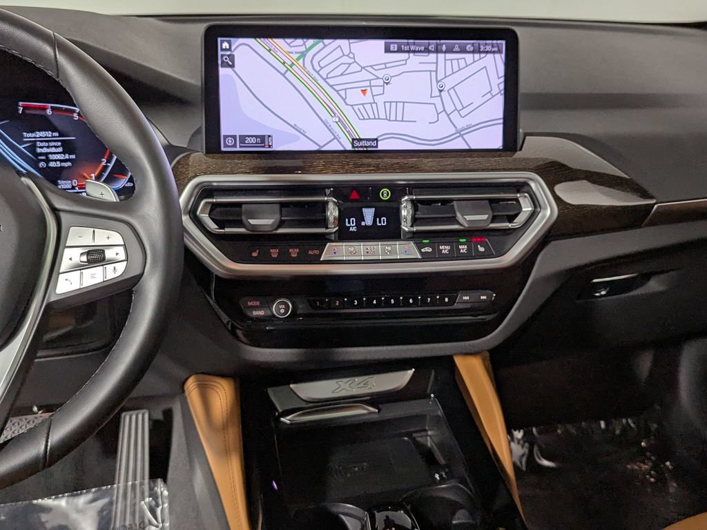 Used 2025 BMW X4 xDrive30i AWD/4WD image 38