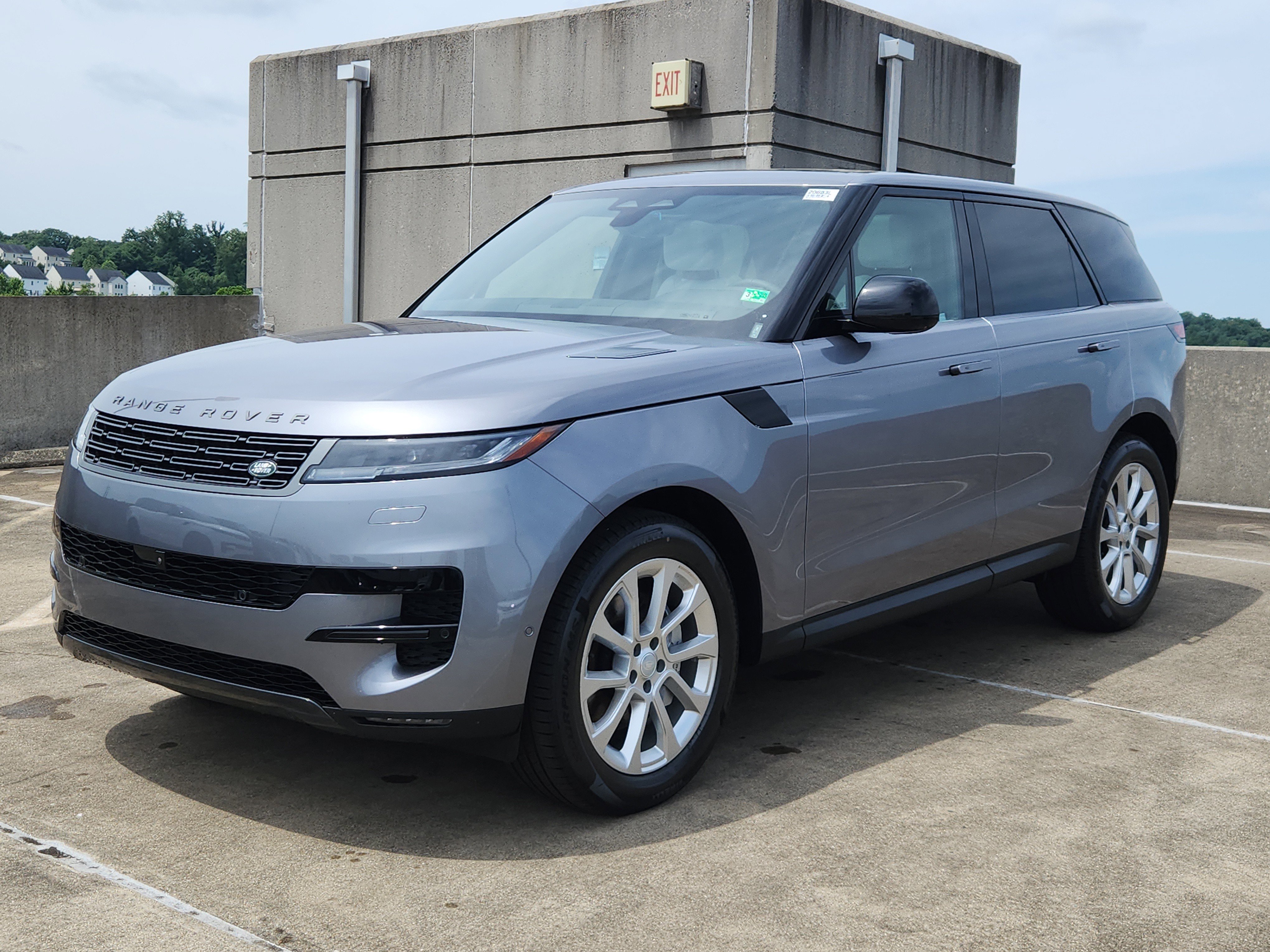 New 2025 Land Rover Range Rover Sport