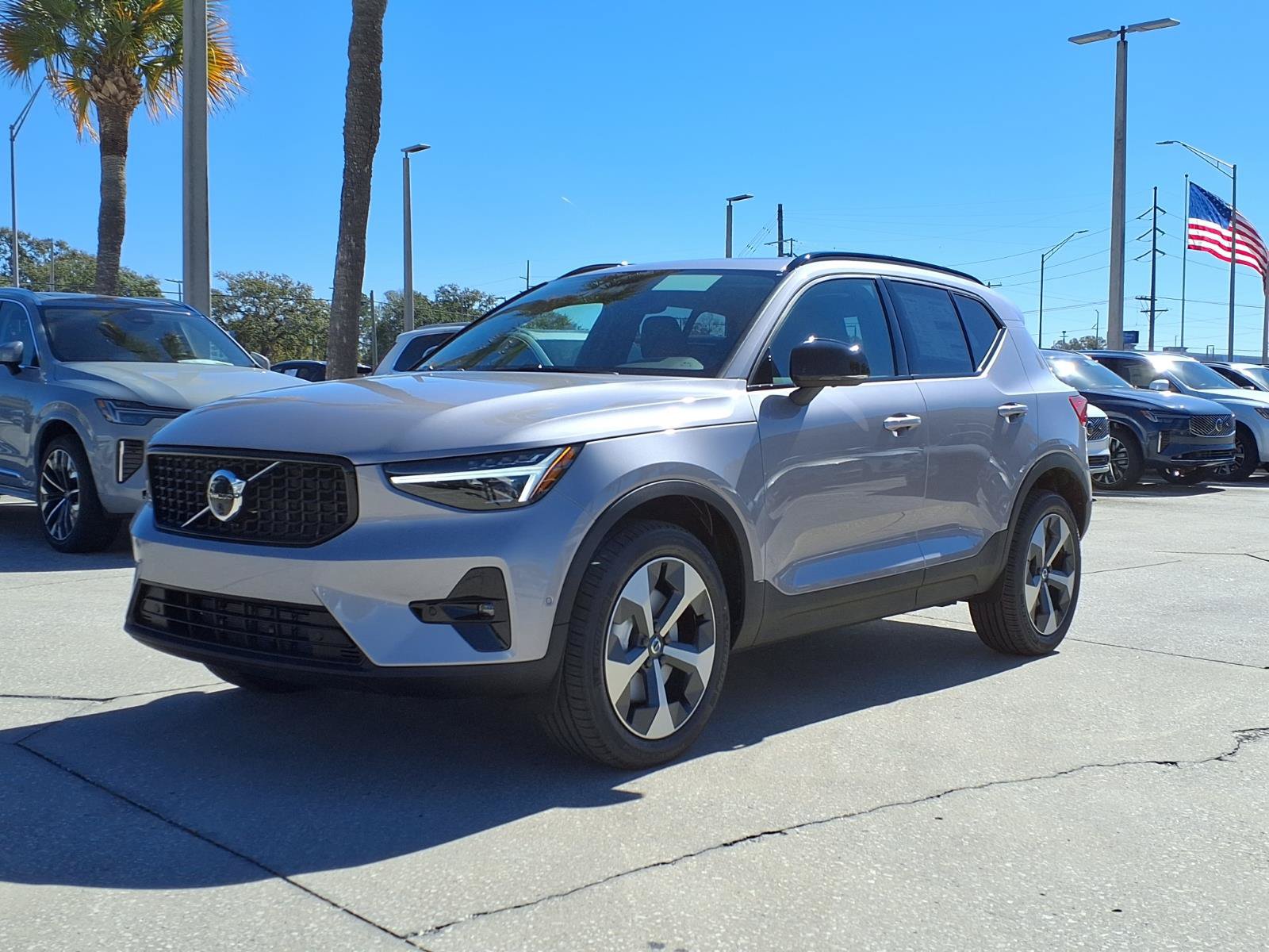 New 2026 Volvo XC40 B5 Plus w/ Protection Package Premier AWD/4WD image 3