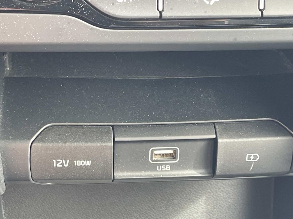 Used 2019 Kia Niro EX w/ Cold Weather Package 2.0 image 21