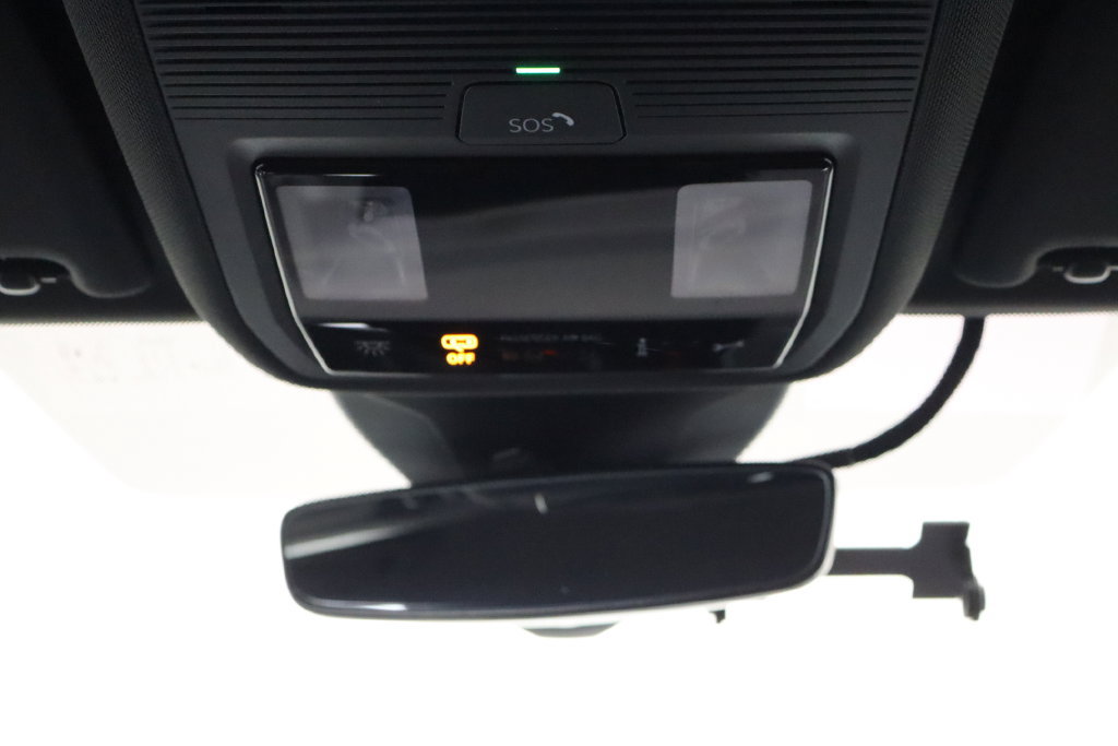 Used 2022 Volkswagen ID.4 Pro AWD/4WD image 23