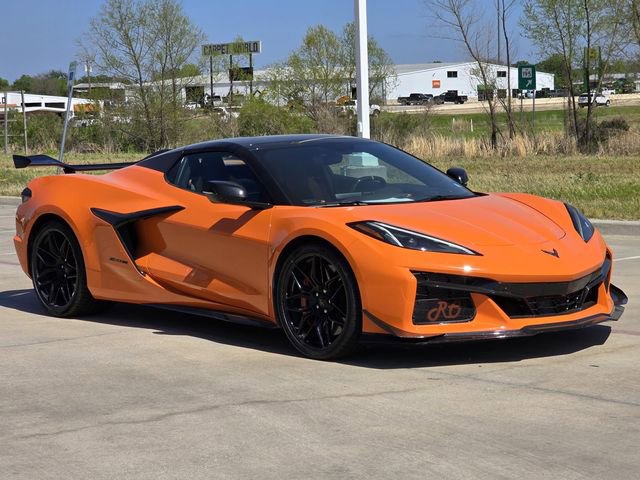 Used 2023 Chevrolet Corvette Z06 image 1