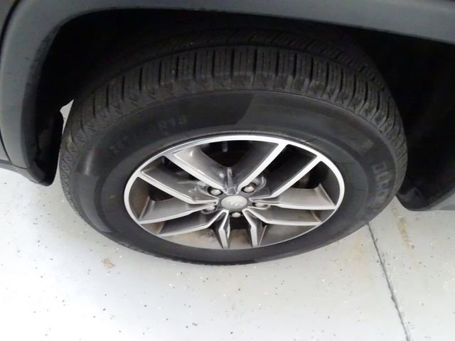 Used 2017 Jeep Grand Cherokee Limited w/ Luxury Group II image 27