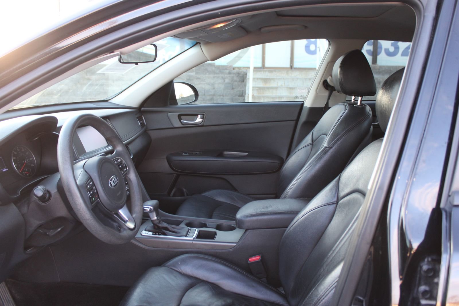 Used 2018 Kia Optima LX image 18