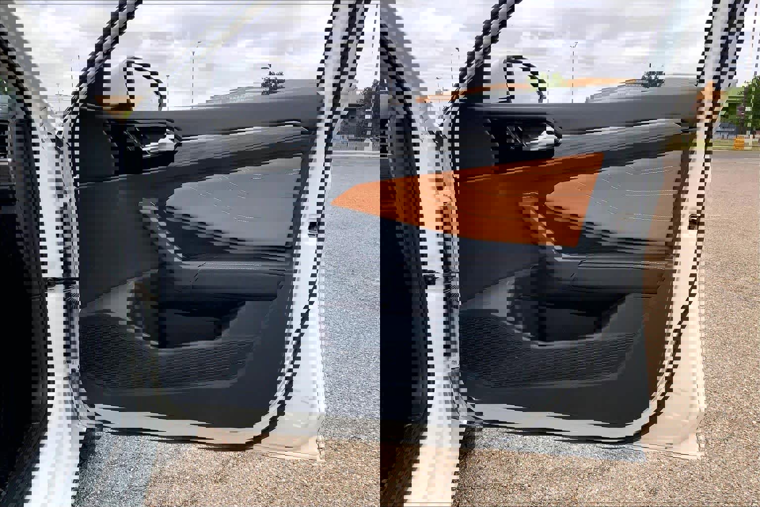 Used 2024 Volkswagen Jetta SEL FWD image 23