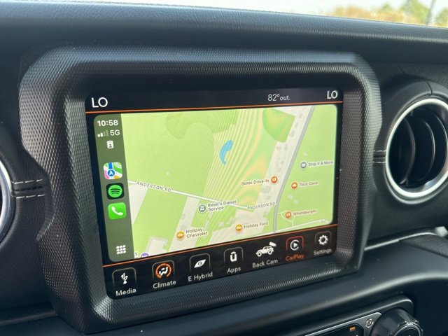 Used 2021 Jeep Wrangler Unlimited Sahara image 2