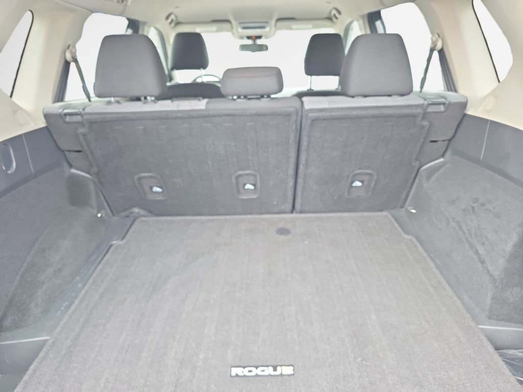 Used 2023 Nissan Rogue SV image 23