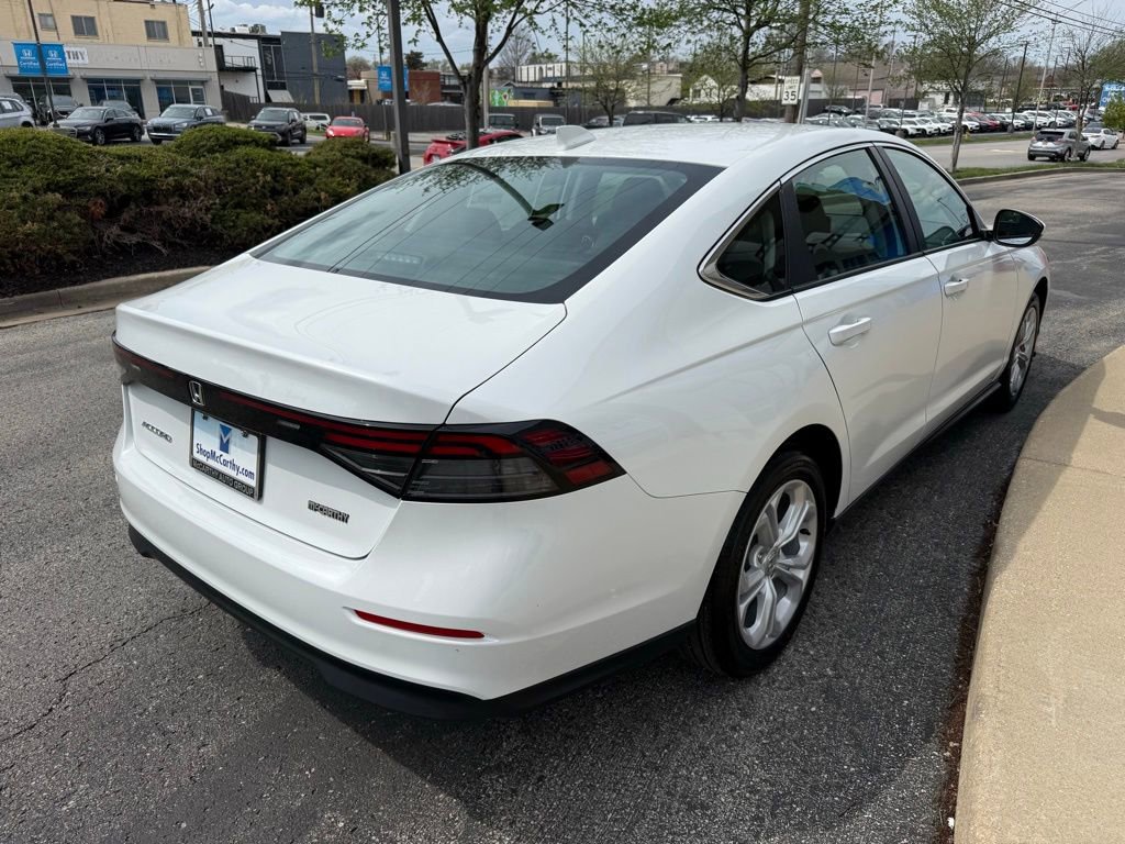 Used 2025 Honda Accord LX image 11