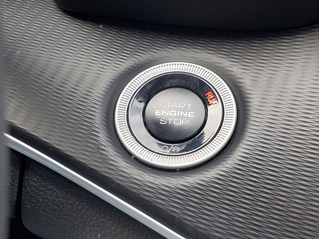 Used 2024 Jeep Grand Cherokee Laredo image 20