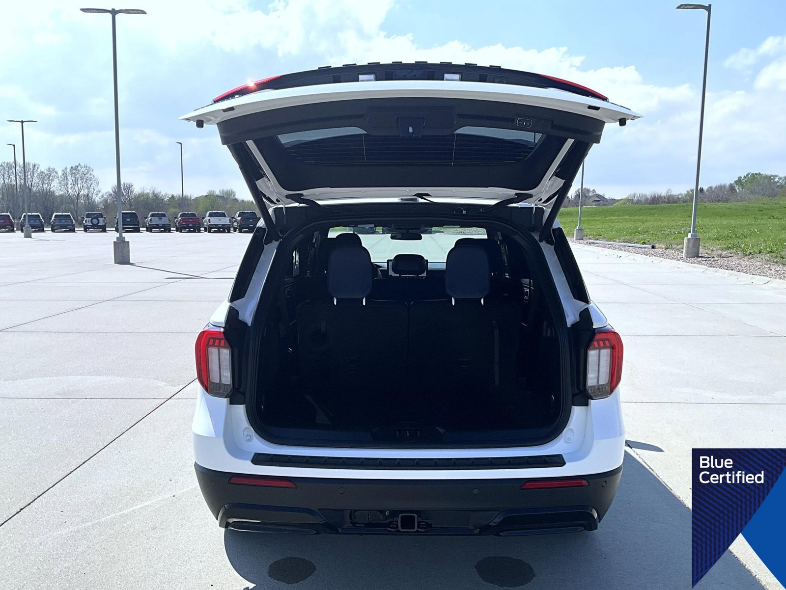 Certified 2025 Ford Explorer ST-Line w/ ST-Line Street Pack AWD/4WD image 24