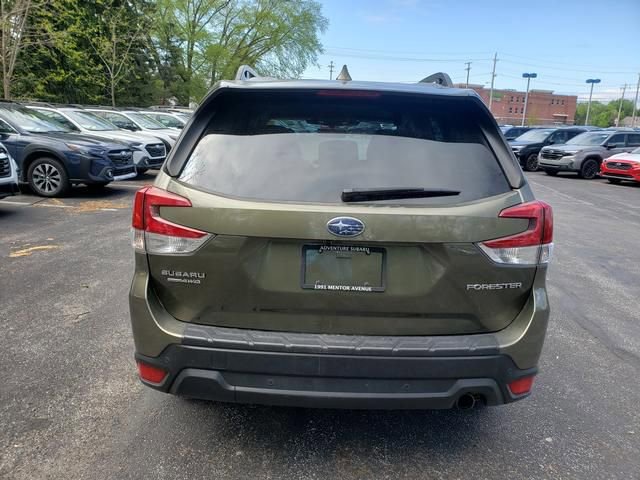 Used 2023 Subaru Forester Limited AWD/4WD image 4