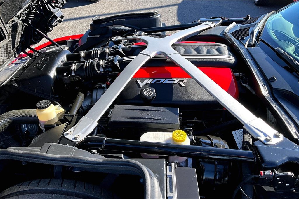 Used 2013 SRT Viper GTS RWD image 29