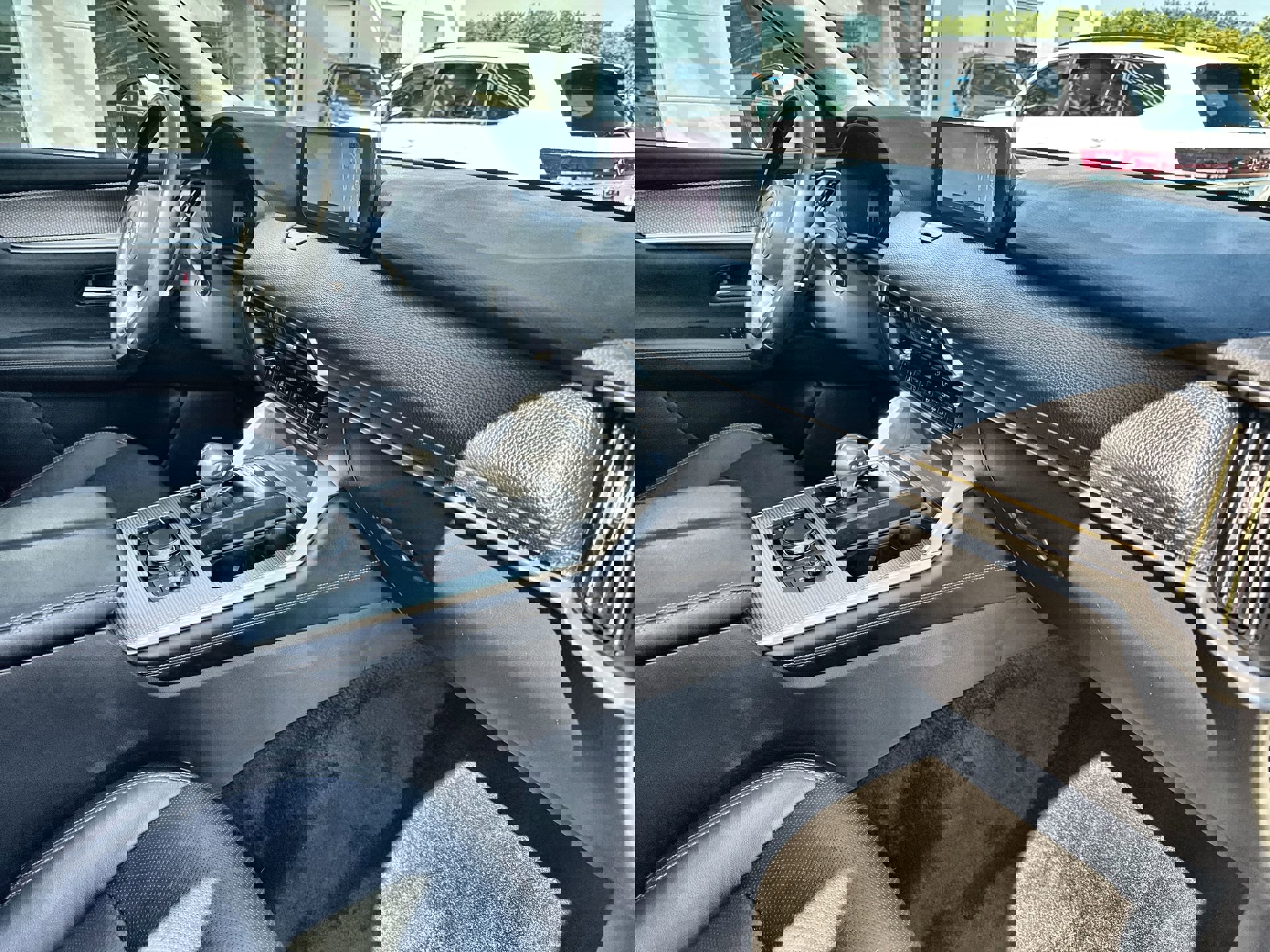 Used 2024 MAZDA CX-90 Plug-In Hybrid w/ Preferred image 28