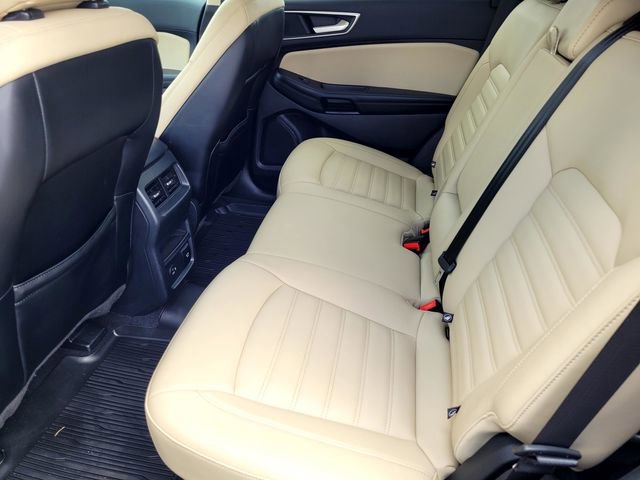 Certified 2022 Ford Edge SEL w/ Convenience Package AWD/4WD image 12