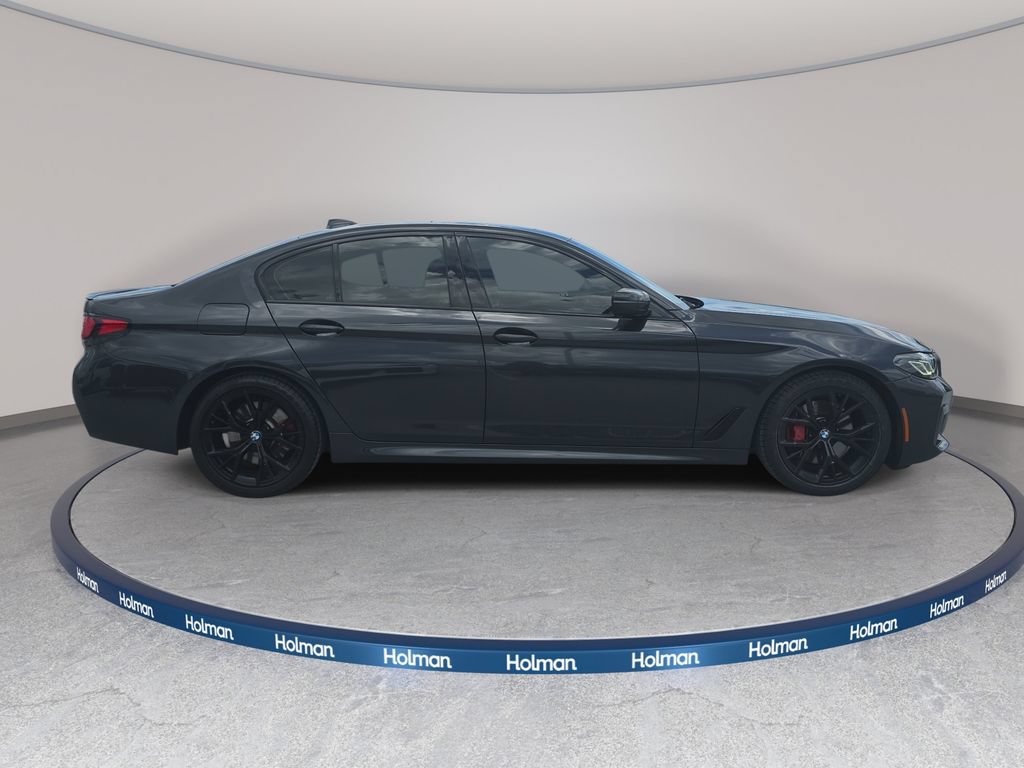 Used 2023 BMW 530i w/ M Sport Package RWD image 4