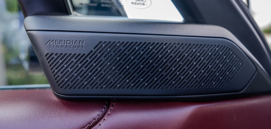 Used 2024 Land Rover Range Rover Autobiography image 17