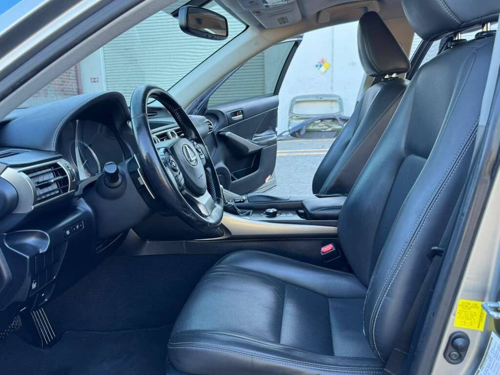Used 2015 Lexus IS 250 w/ Navigation System Package RWD image 9