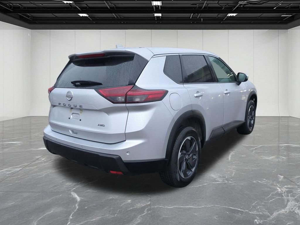 Used 2025 Nissan Rogue SV image 8