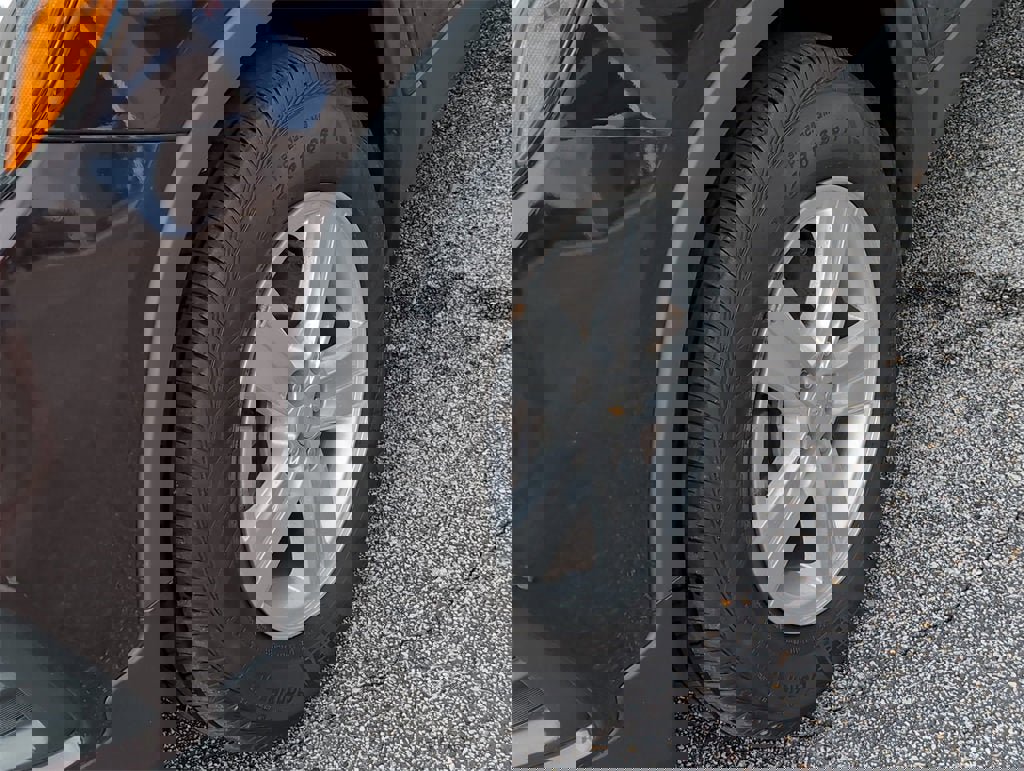 Certified 2022 Chevrolet Trax LT w/ LT Convenience Package image 32