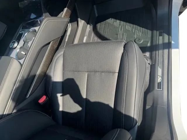 New 2027 Cadillac Vistiq Sport w/ LPO, Floor Liner Package AWD/4WD image 15