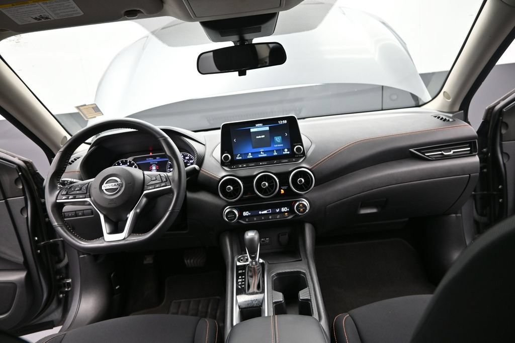 Used 2023 Nissan Sentra SR w/ Midnight Edition Package FWD image 33