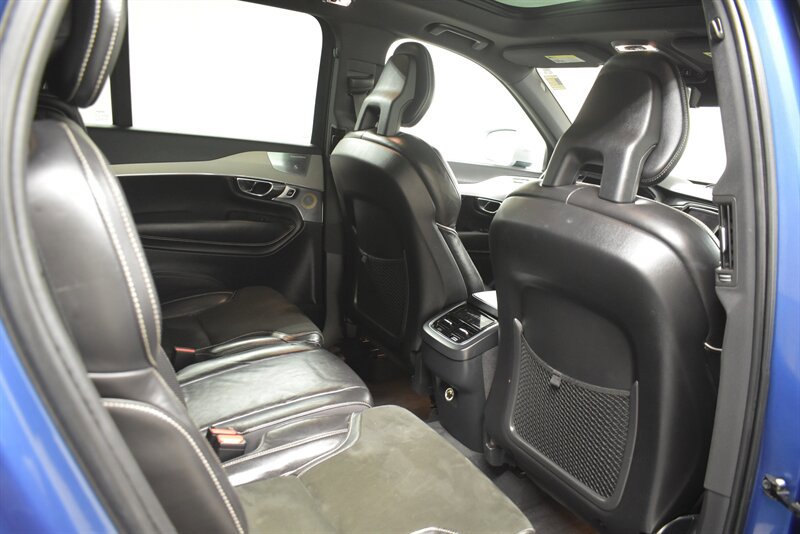 Used 2016 Volvo XC90 T6 R-Design w/ Protection Package Plus AWD/4WD image 31