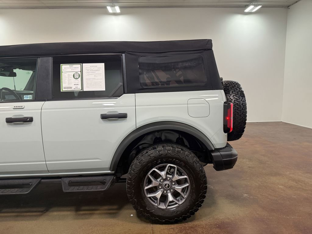 Used 2023 Ford Bronco Badlands image 36