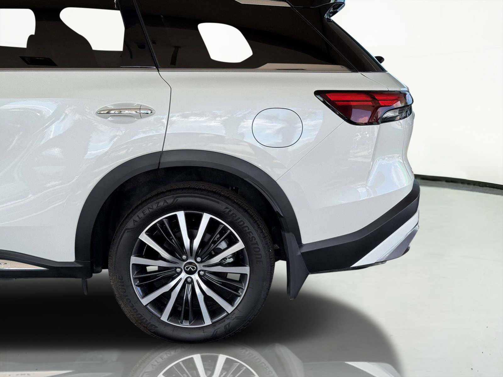 Used 2025 INFINITI QX60 Autograph image 15