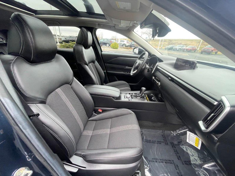Used 2025 MAZDA CX-50 AWD 2.5 S w/ Premium Package image 11