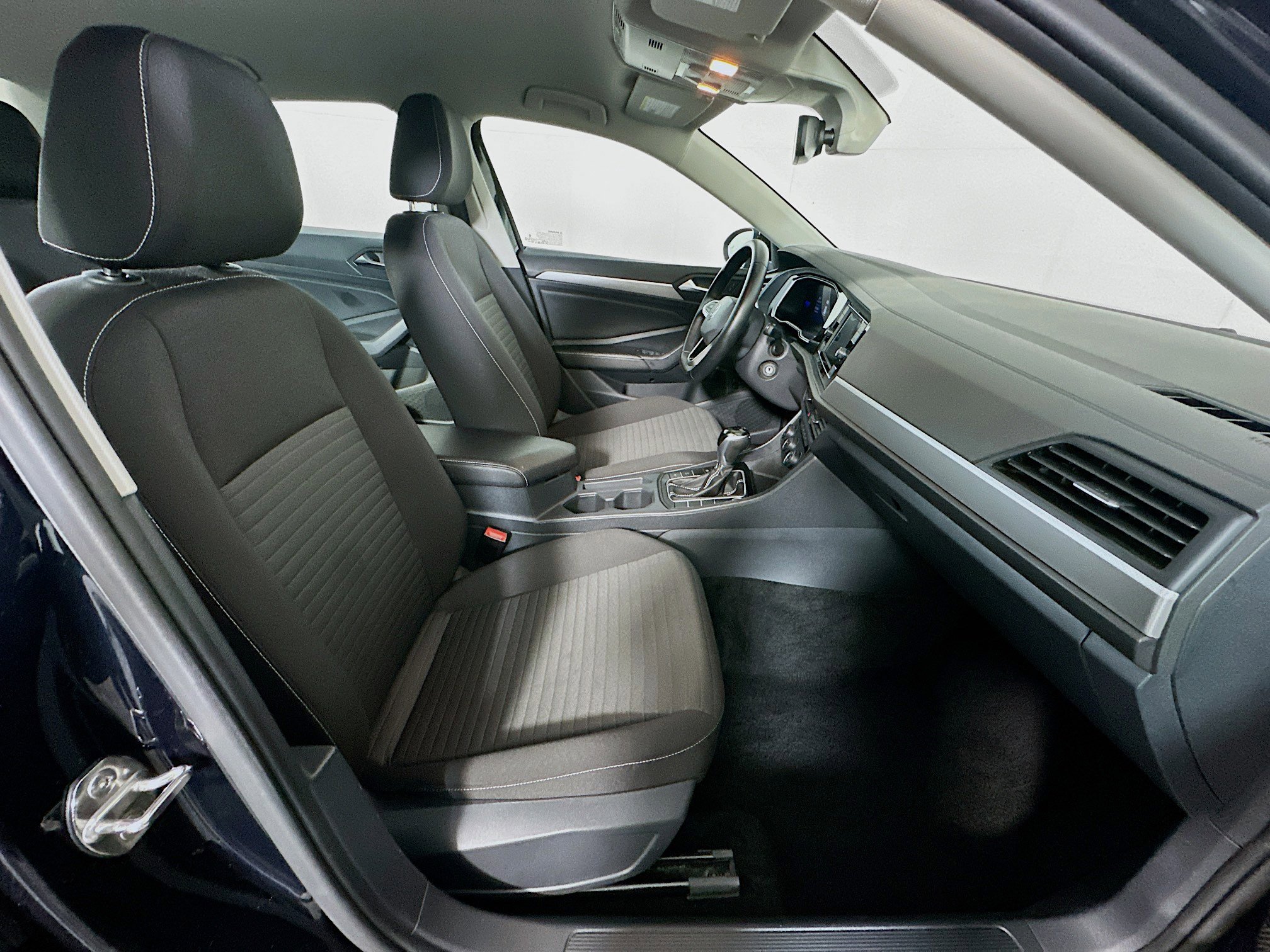 Used 2024 Volkswagen Jetta S image 30