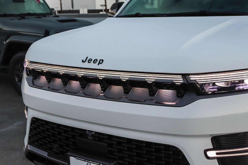 New 2026 Jeep Grand Wagoneer Limited AWD/4WD image 6