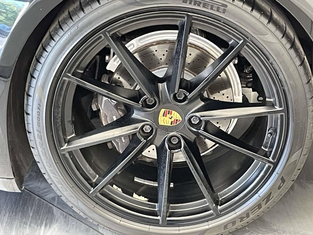 Used 2021 Porsche 911 Carrera 4 w/ Sport Package AWD/4WD image 12