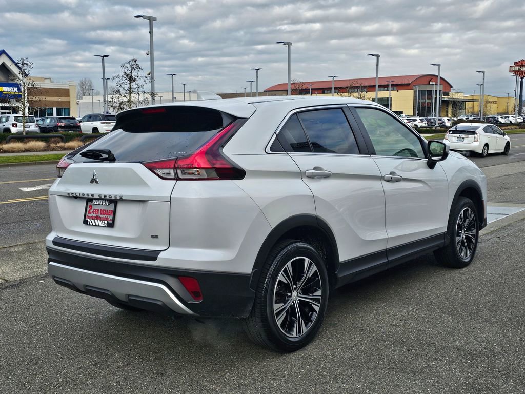 Used 2022 Mitsubishi Eclipse Cross SE image 5
