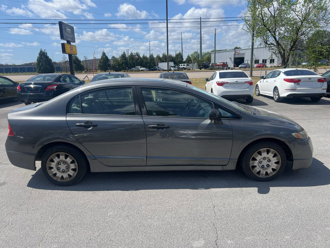 Used 2010 Honda Civic DX-VP image 5