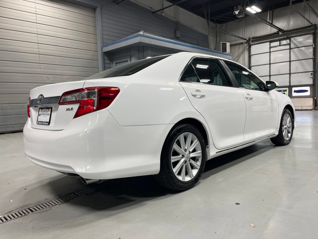 Used 2012 Toyota Camry XLE FWD image 7