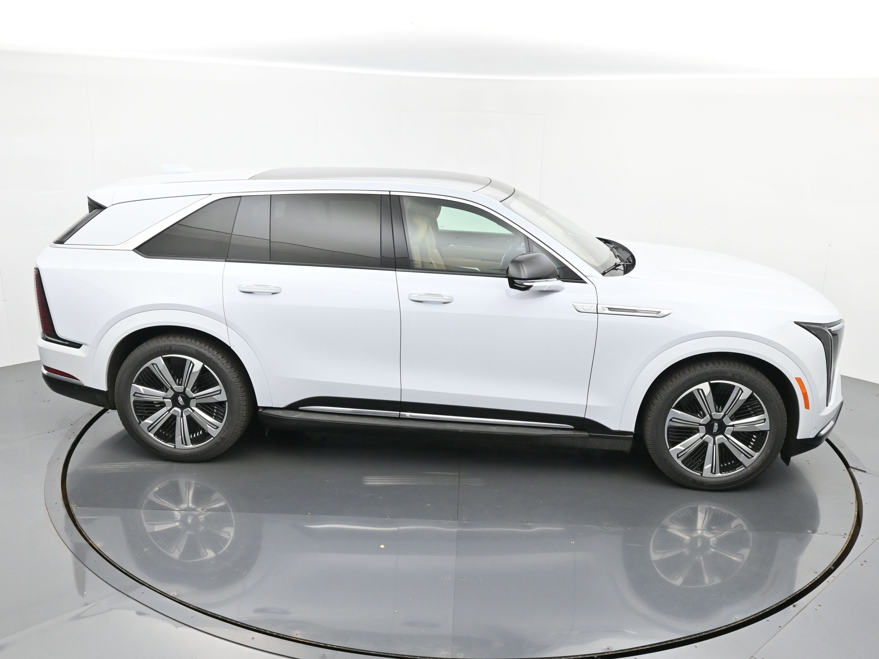 New 2026 Cadillac Escalade IQ Luxury 2 image 28