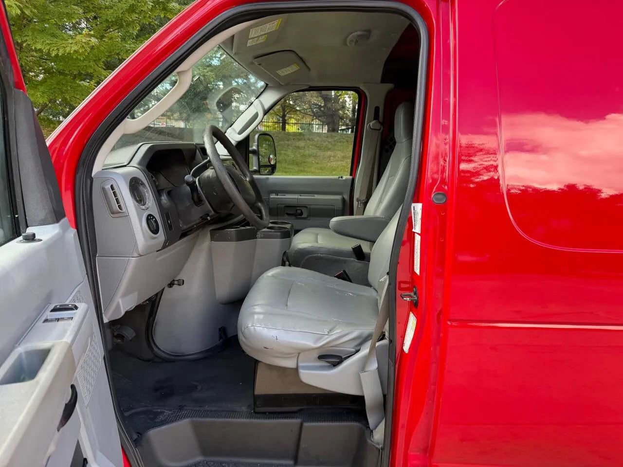 Used 2013 Ford E-250 and Econoline 250 w/ Commercial Cargo Van Pkg image 9