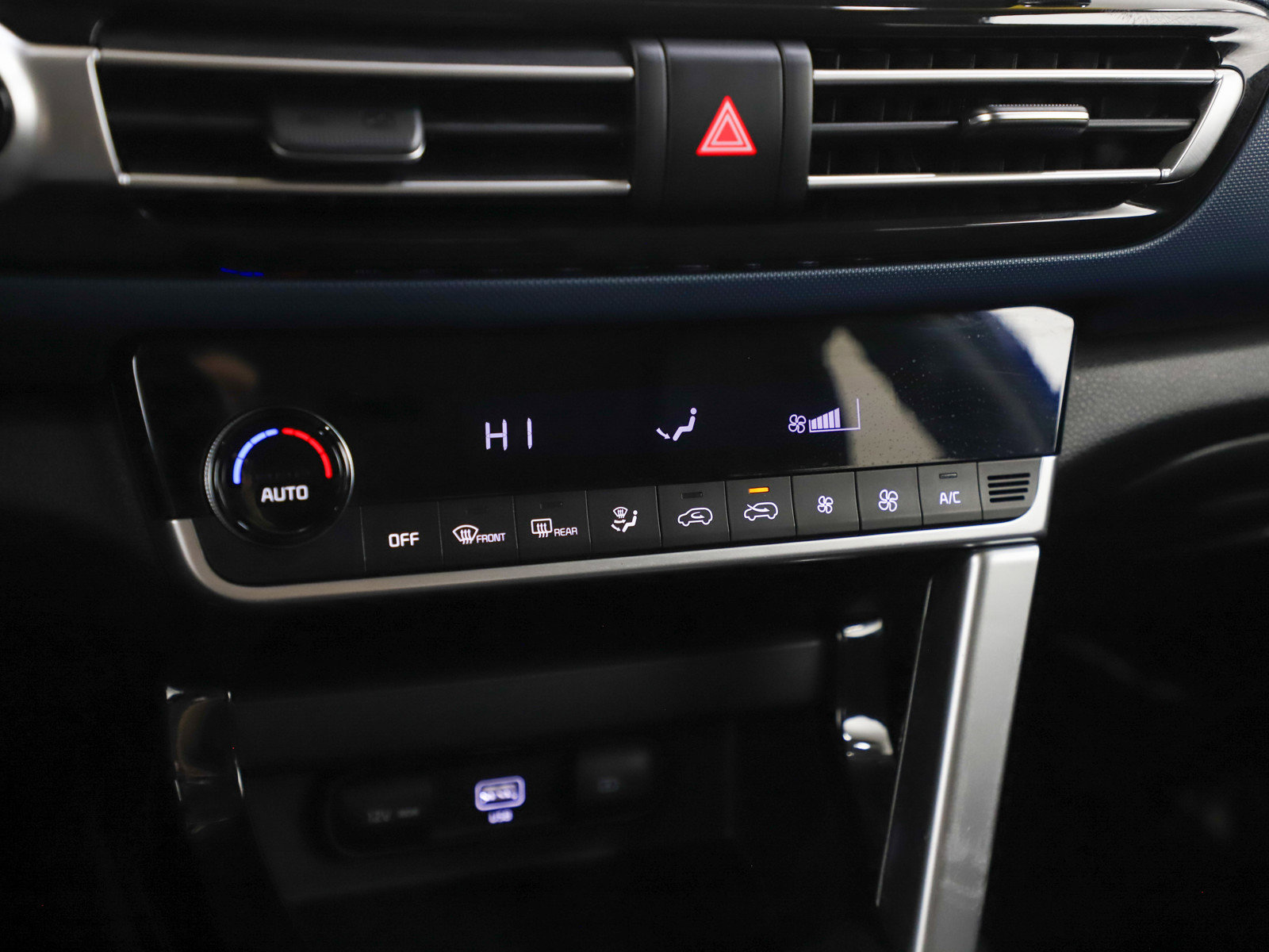 Used 2023 Kia Seltos Nightfall Edition image 22