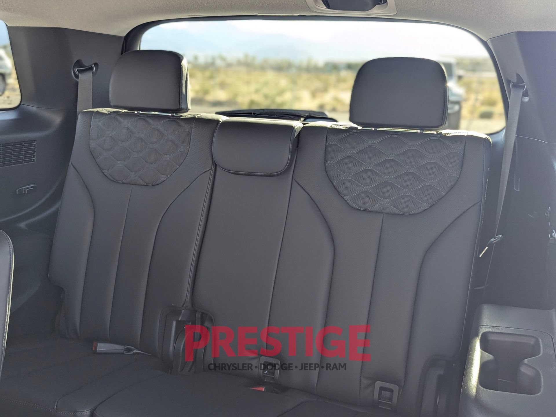 Used 2022 Hyundai Palisade Limited w/ Cargo Package FWD image 33