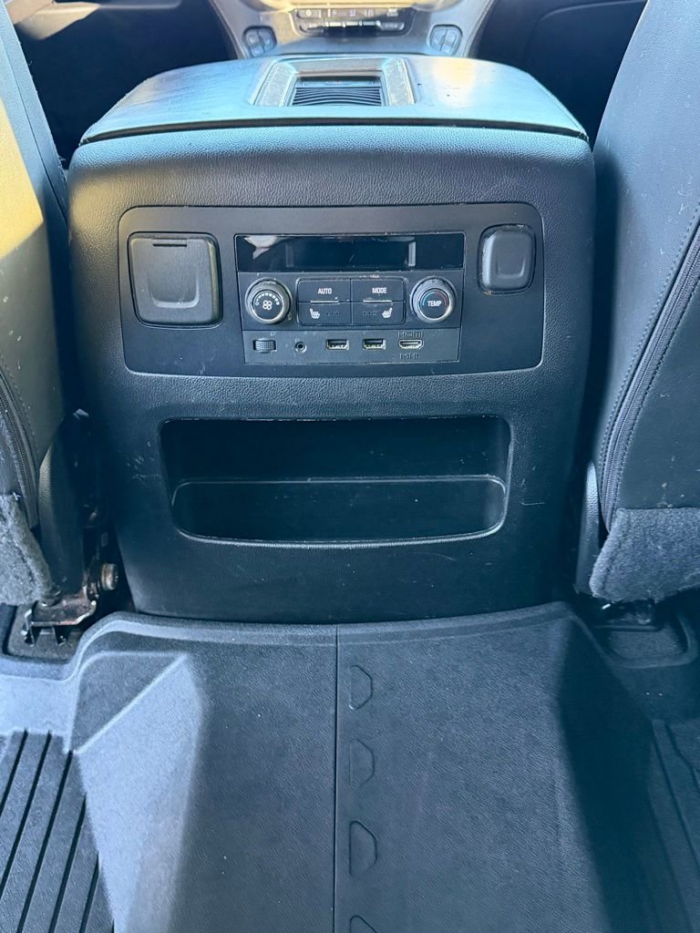 Used 2018 GMC Yukon XL Denali w/ Denali Ultimate Package image 12