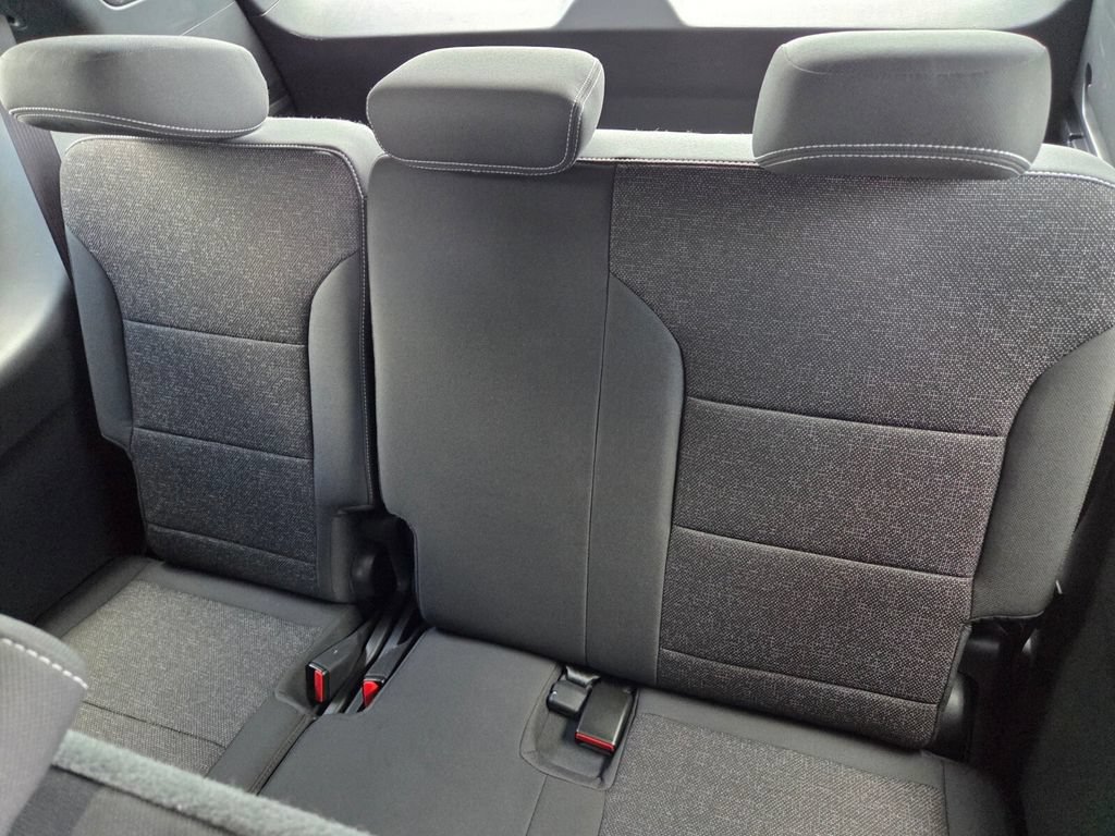 Used 2024 Chevrolet Traverse LS FWD image 8